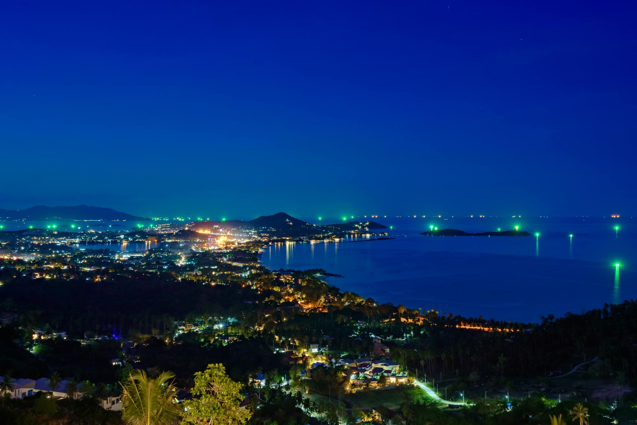 Modern 4-Bedroom Seaview Pool Villa with Infinity Pool in Chaweng Noi