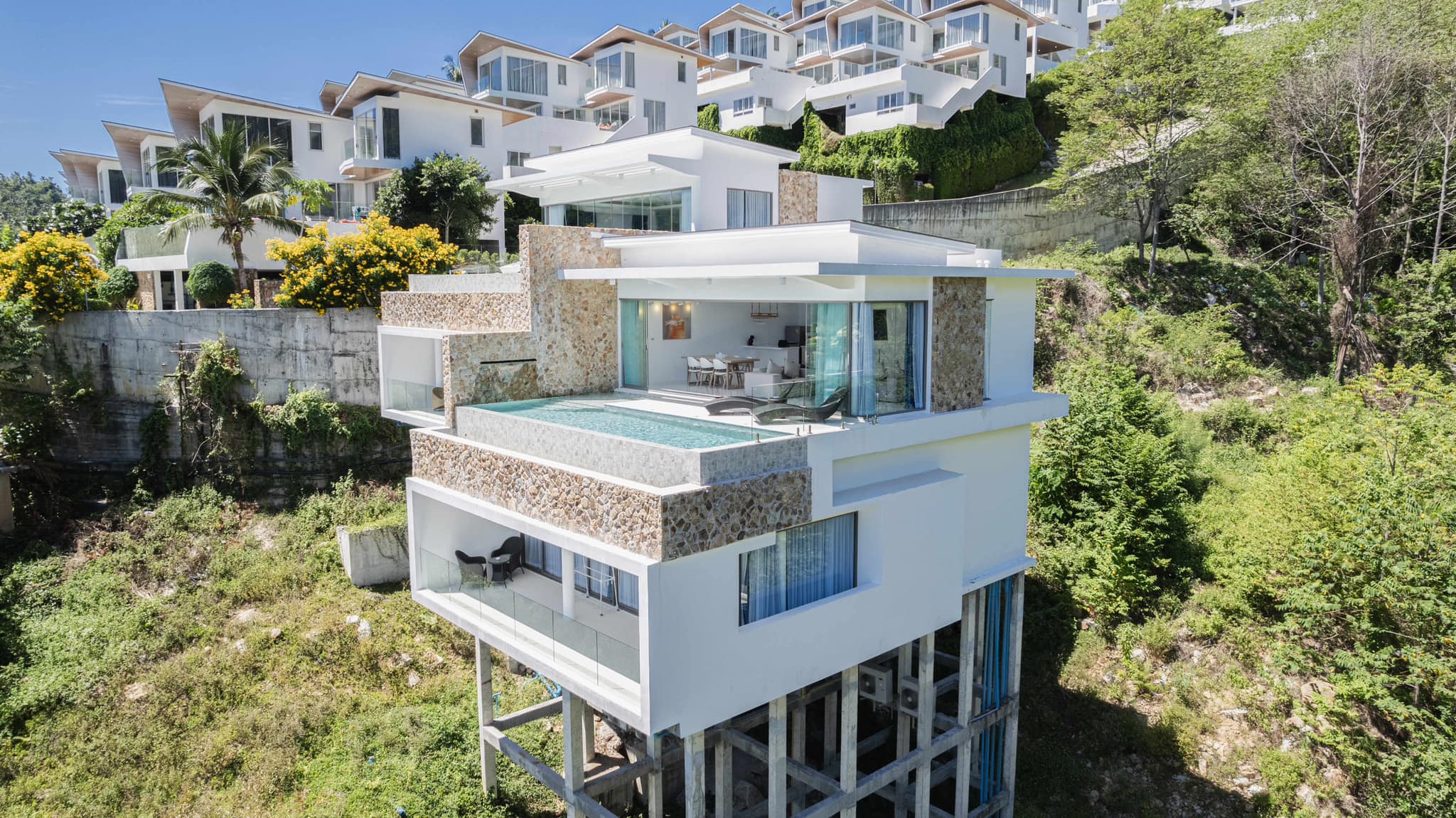 Brand-New 3-Bedroom Seaview Duplex Pool Villa in Chaweng Noi