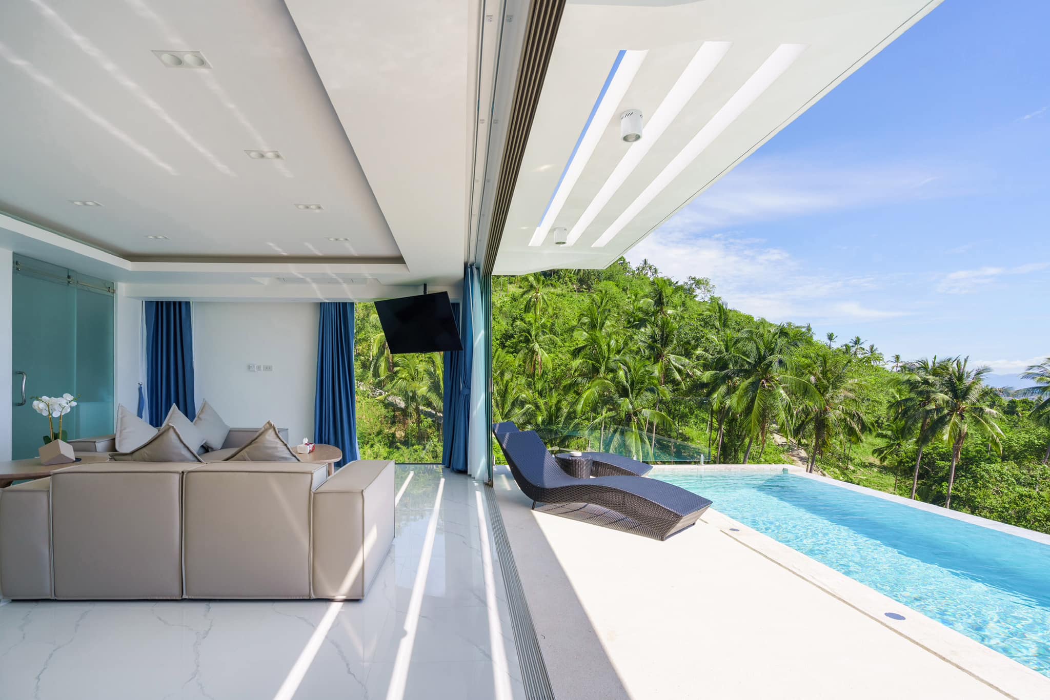 Brand-New 3-Bedroom Seaview Duplex Pool Villa in Chaweng Noi