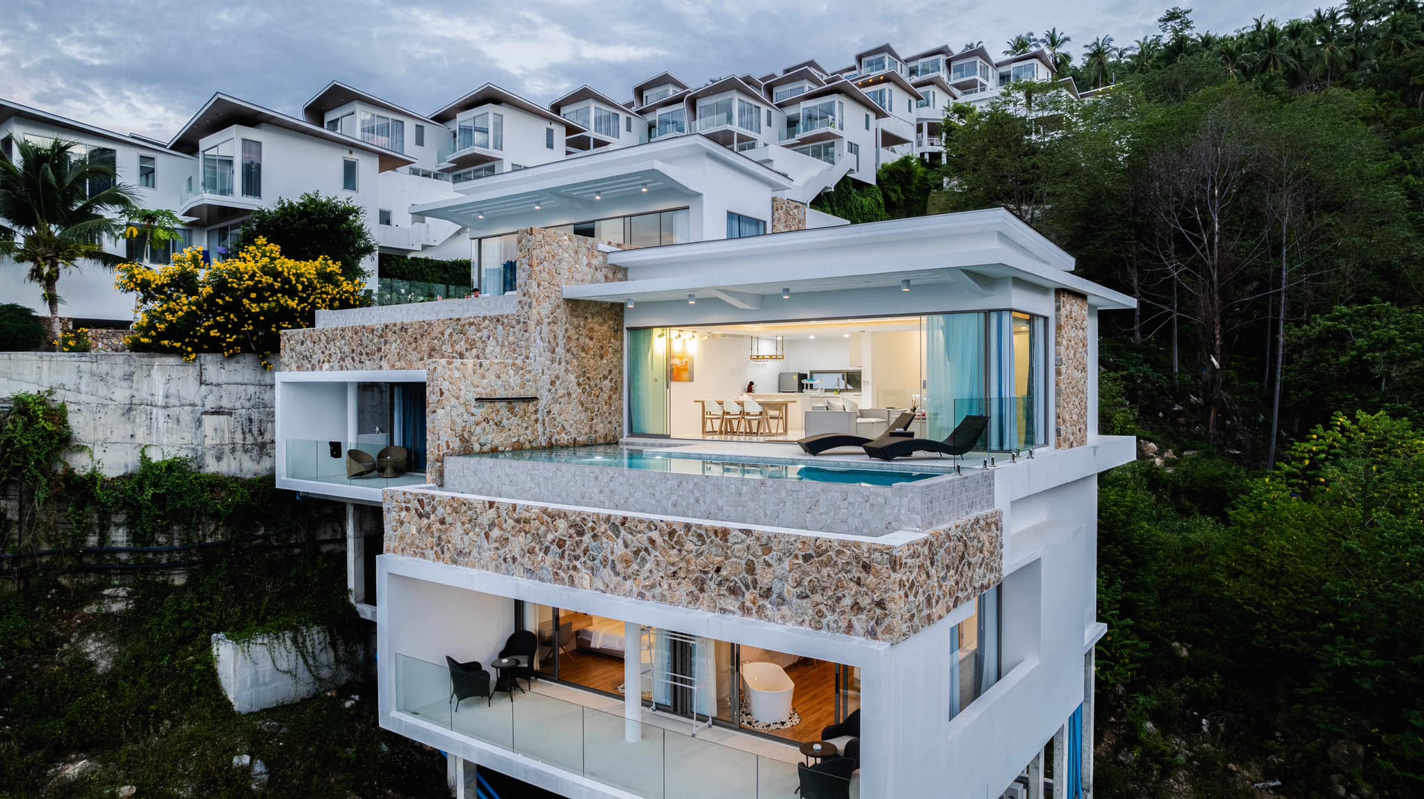 Brand-New 3-Bedroom Seaview Duplex Pool Villa in Chaweng Noi