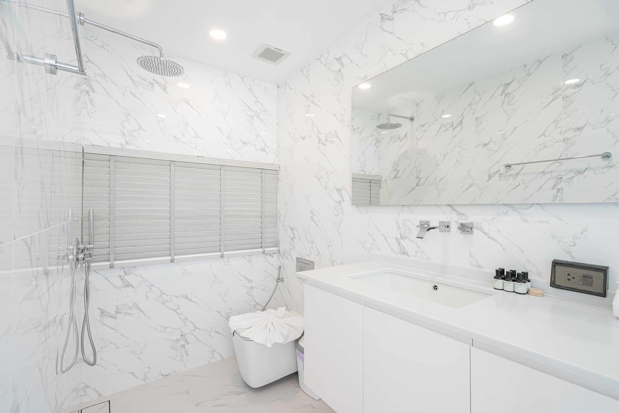 Brand-New 3-Bedroom Seaview Duplex Pool Villa in Chaweng Noi