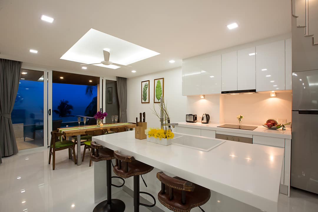 Modern 3-Bedroom Seaview Pool Villa for Sale in Chaweng Noi