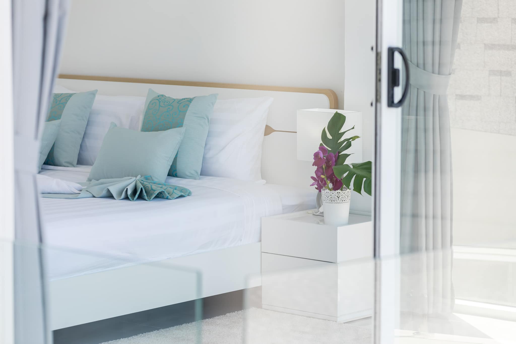 Stylish 3-Bedroom Seaview Pool Villa for Sale in Chaweng Noi