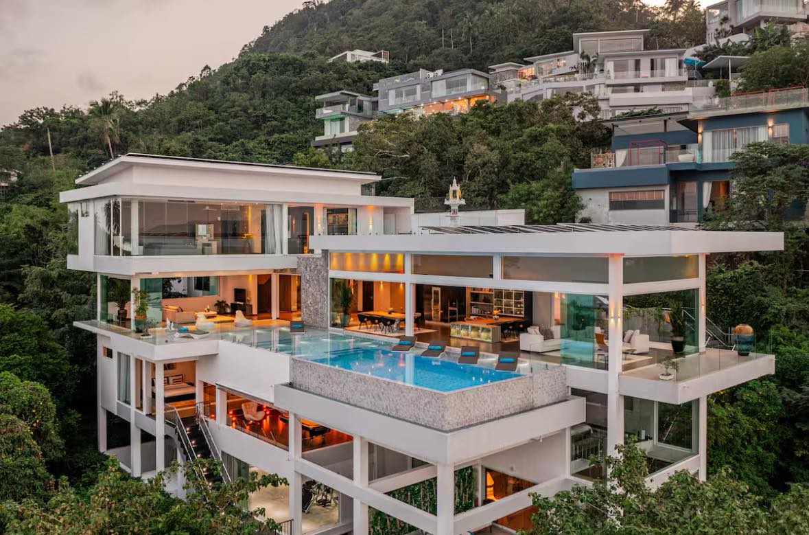 Luxury Breathtaking 6-Bedroom Sea View Villa in Chaweng Noi