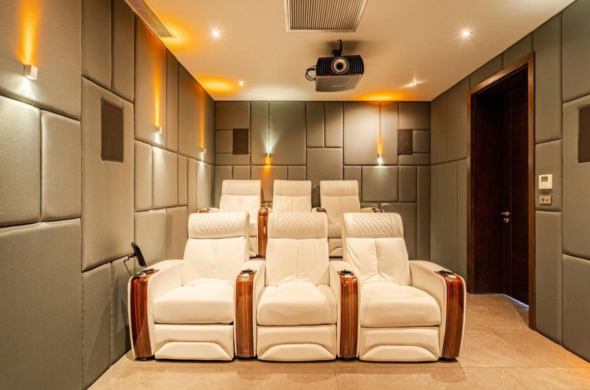 Luxury Breathtaking 6-Bedroom Sea View Villa in Chaweng Noi