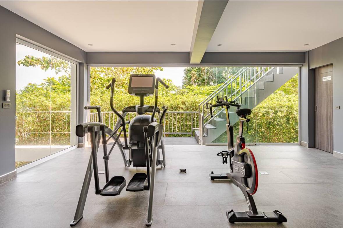 Luxury Breathtaking 6-Bedroom Sea View Villa in Chaweng Noi