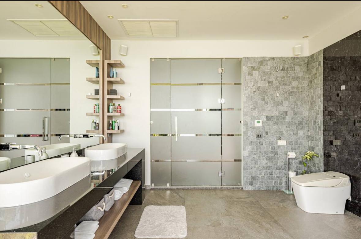 Luxury Breathtaking 6-Bedroom Sea View Villa in Chaweng Noi