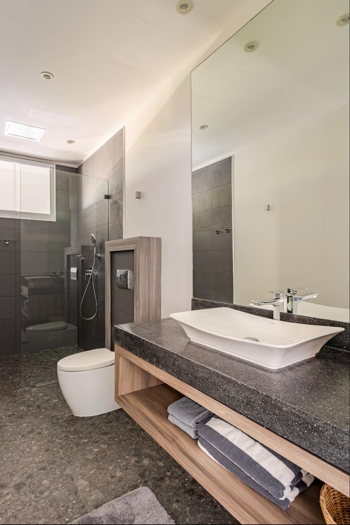 Luxury Breathtaking 6-Bedroom Sea View Villa in Chaweng Noi