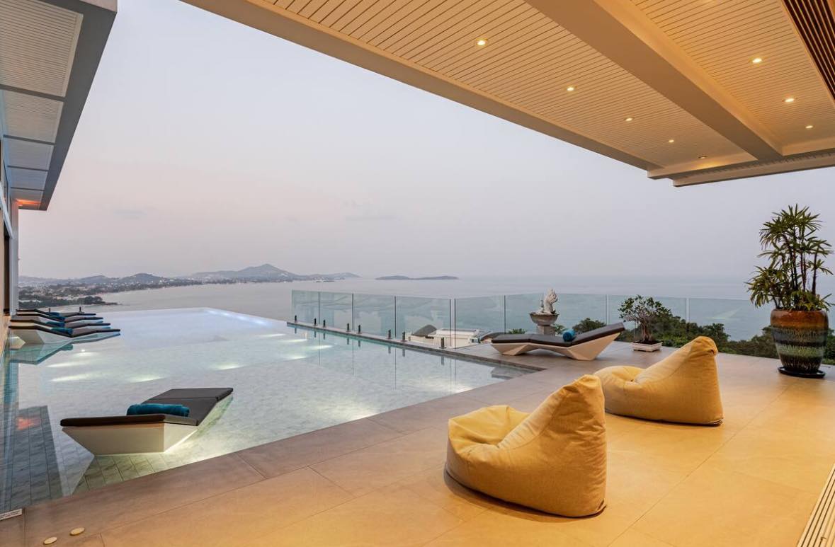 Luxury Breathtaking 6-Bedroom Sea View Villa in Chaweng Noi