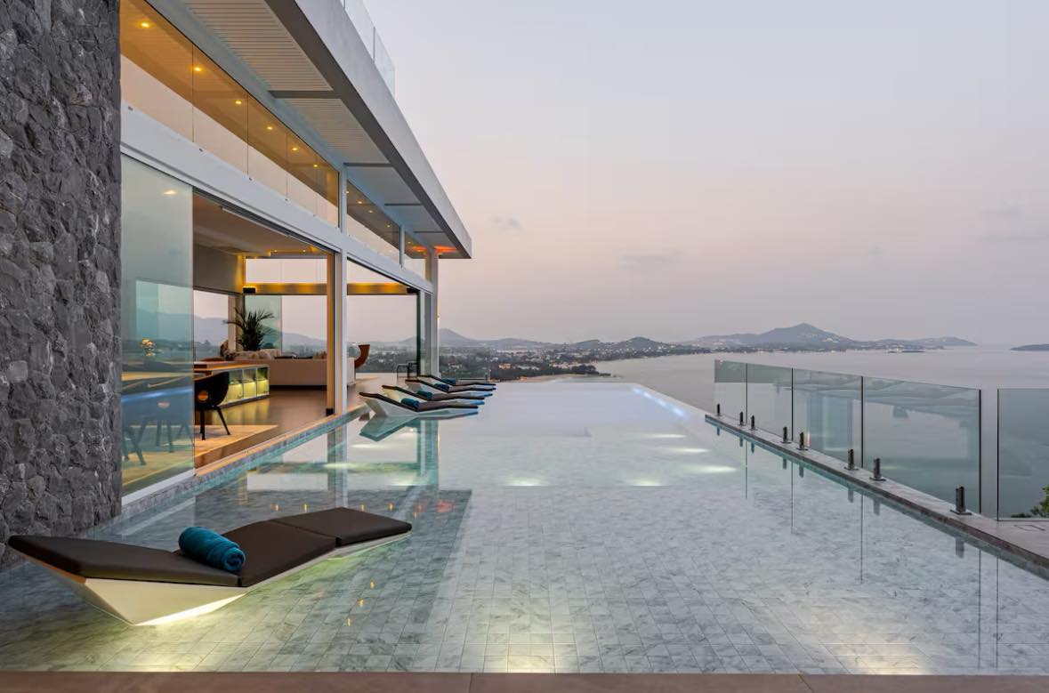 Luxury Breathtaking 6-Bedroom Sea View Villa in Chaweng Noi