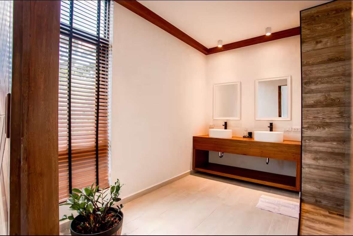 Contemporary 3-Bedroom Seaview Pool Villa with Rooftop Terrace in Chaweng Noi