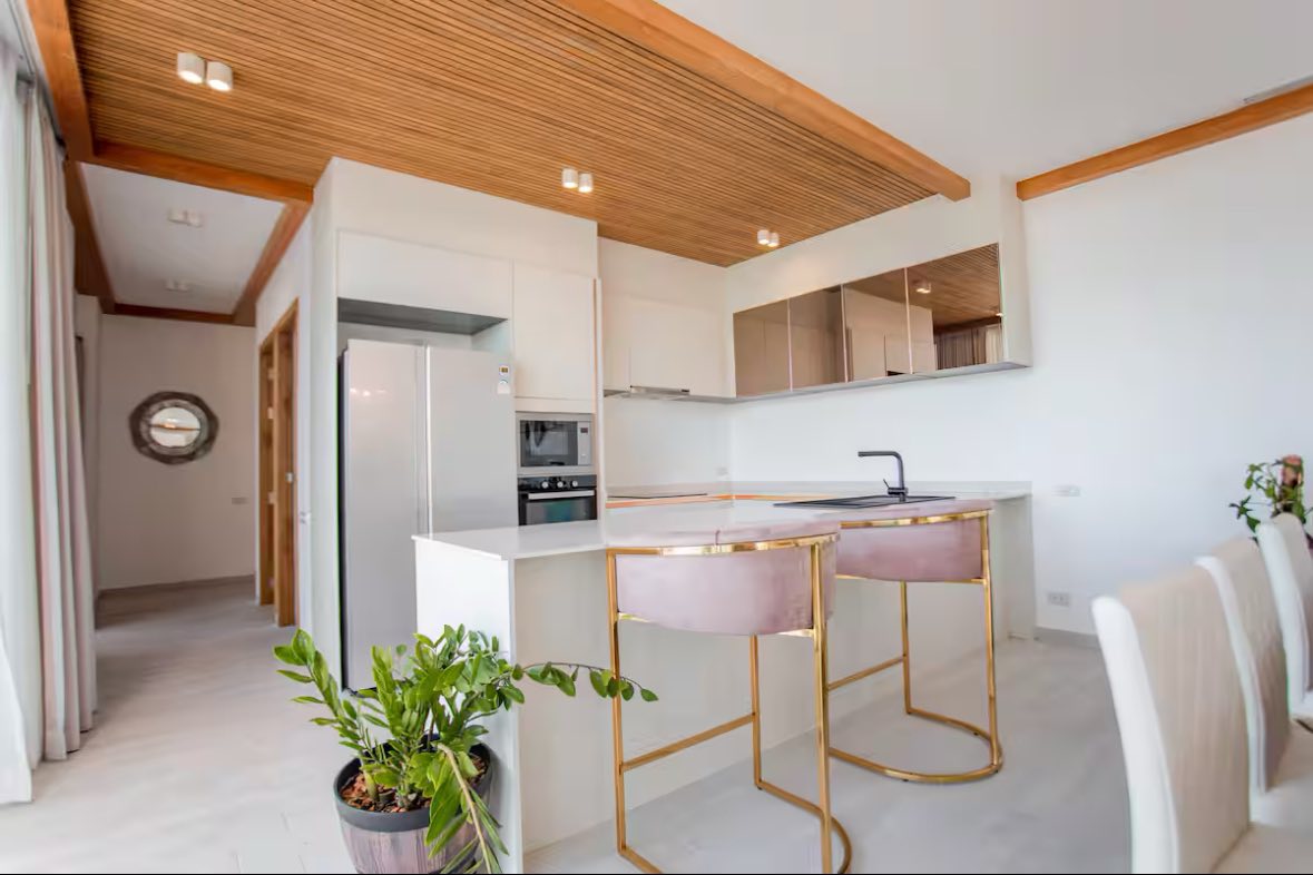 Contemporary 3-Bedroom Seaview Pool Villa with Rooftop Terrace in Chaweng Noi