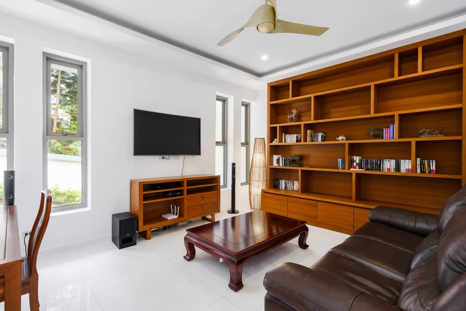 Stunning 4-Bedroom Panoramic Sea View Villa with Independent Studio in Bophut Hills