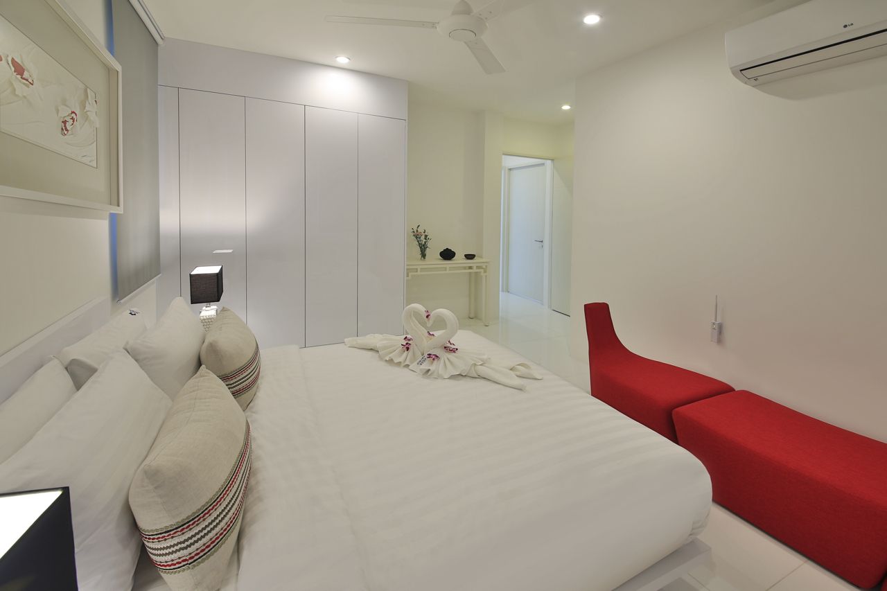 Chic 4-Bedroom Pool Villa in Bo Phut