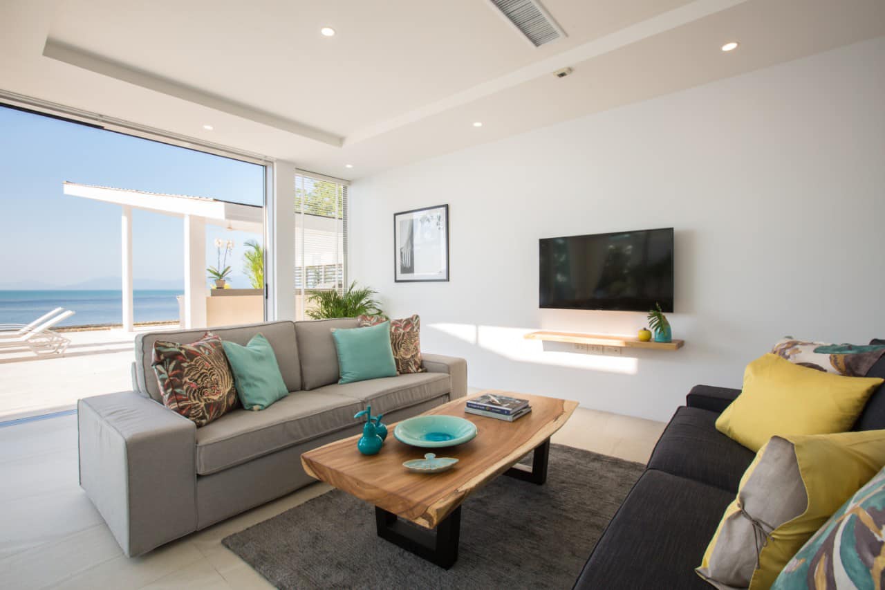 Beachfront 5-Bedroom Luxury Villa with Infinity Pool in Bangrak