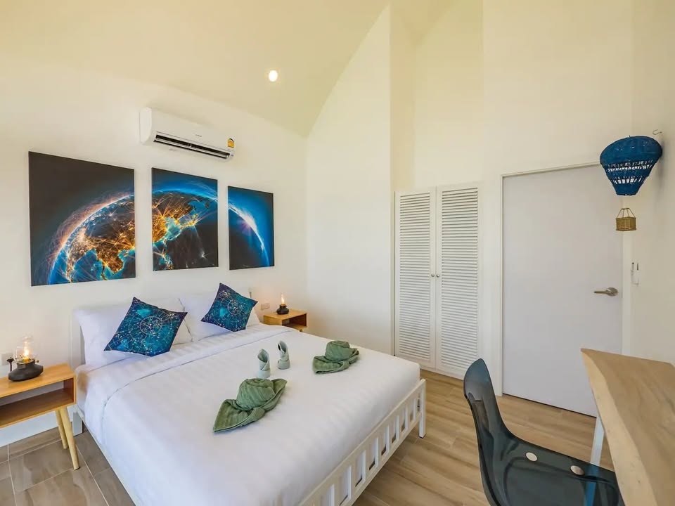 Modern 2-Bedroom Infinity Pool Villa with Sea Views in Chaweng Noi