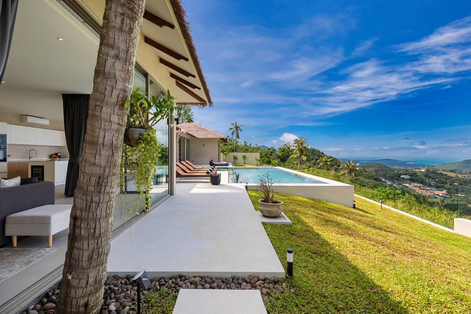 Luxury Bali-Style Villa with Stunning Sea Views in Bophut