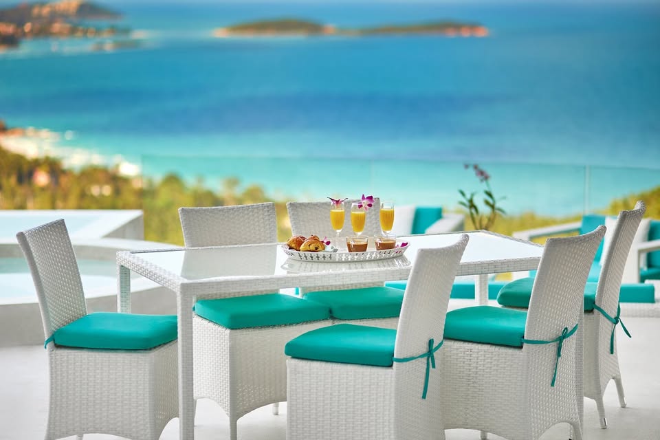 3-Bedroom Seaview Infinity Pool Villa in Chaweng Noi