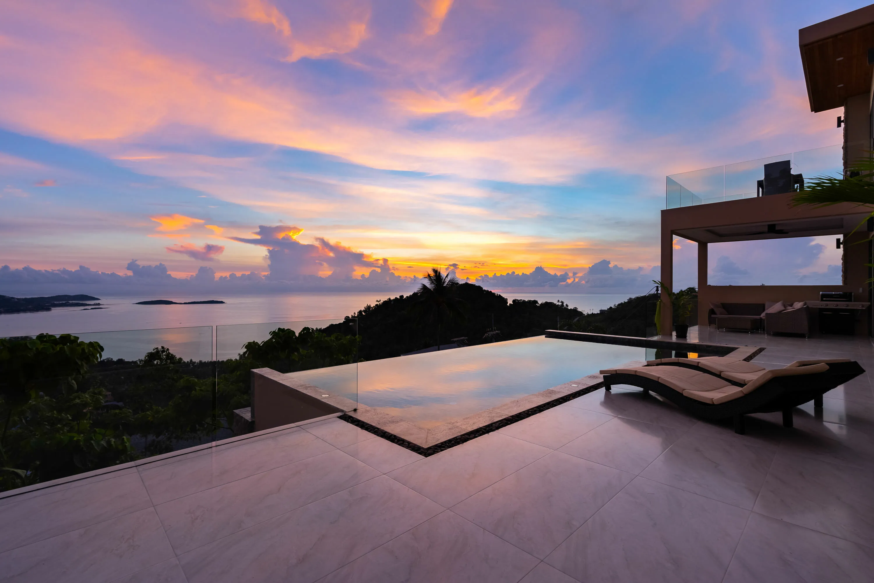 Contemporary 4-Bedroom Sea & Mountain View Villa in Bo Phut