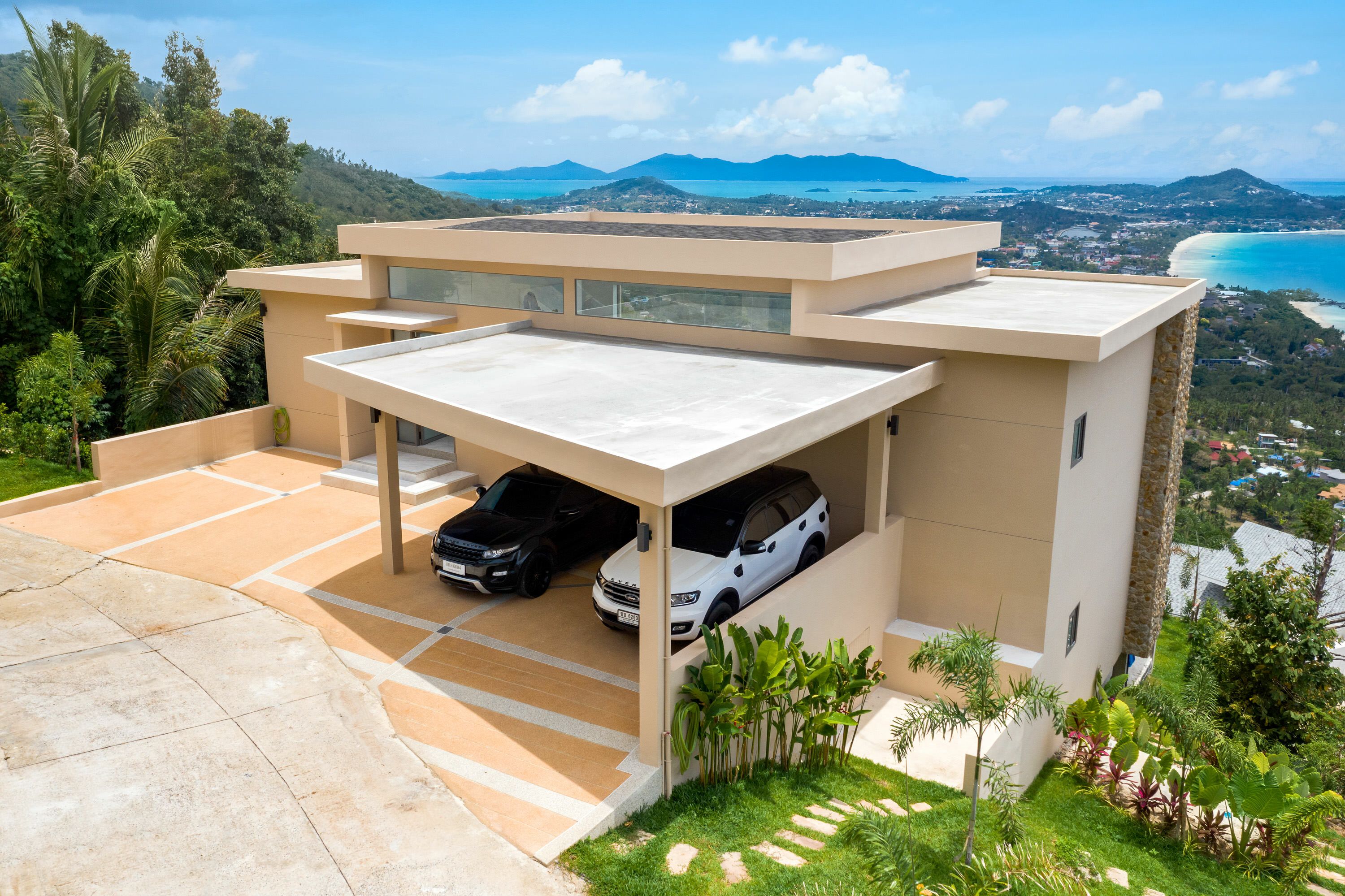 Contemporary 4-Bedroom Sea & Mountain View Villa in Bo Phut