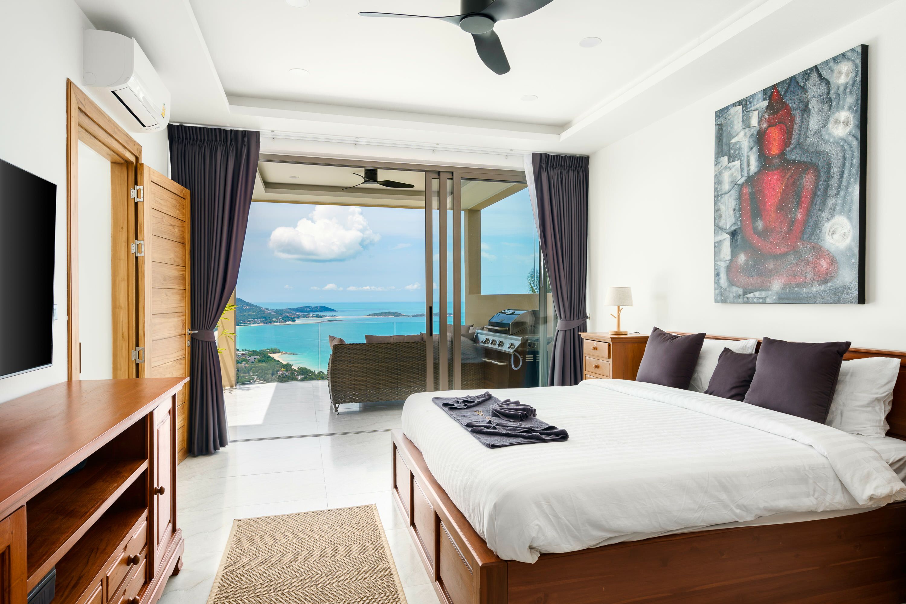 Contemporary 4-Bedroom Sea & Mountain View Villa in Bo Phut