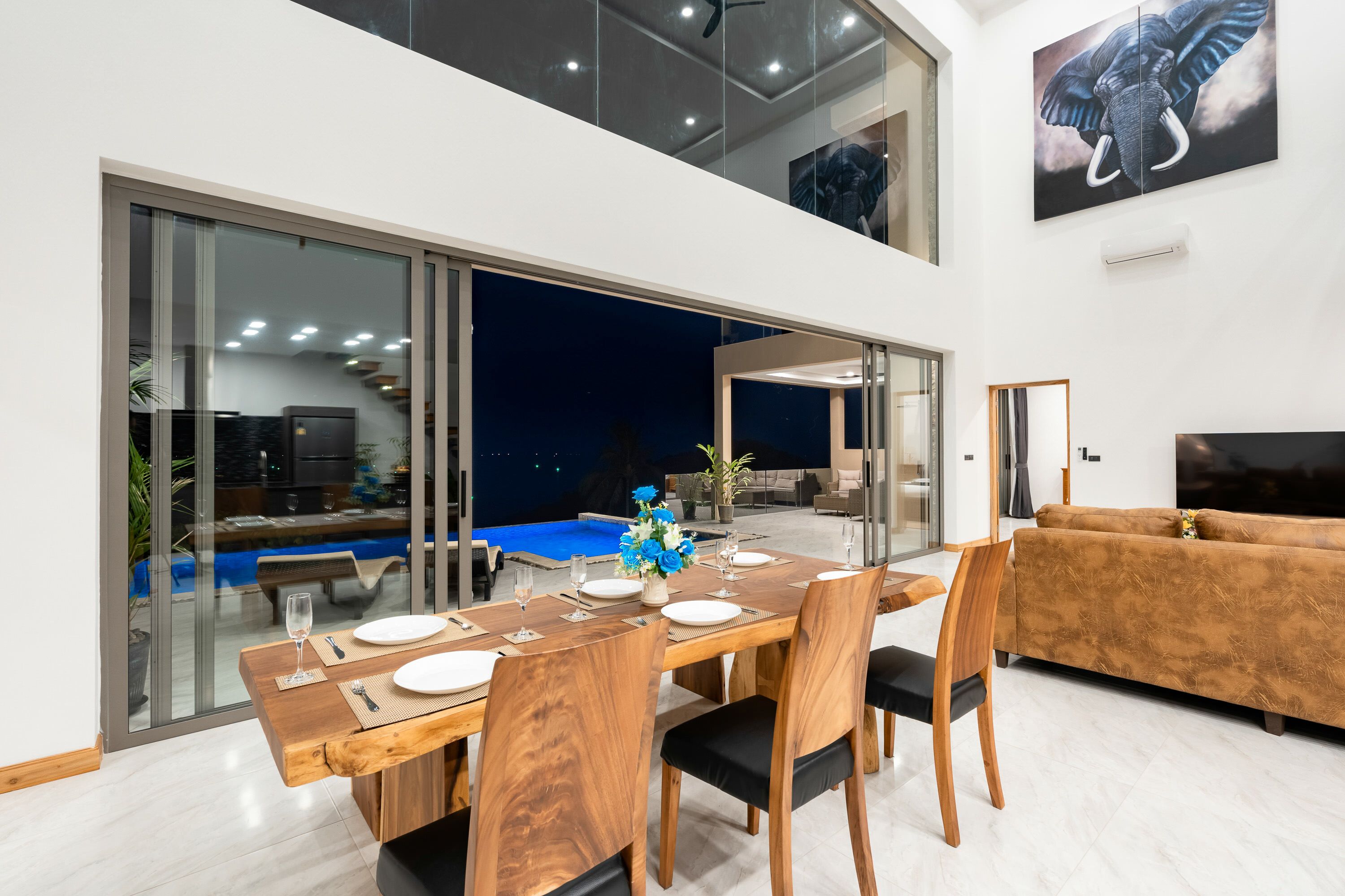 Contemporary 4-Bedroom Sea & Mountain View Villa in Bo Phut