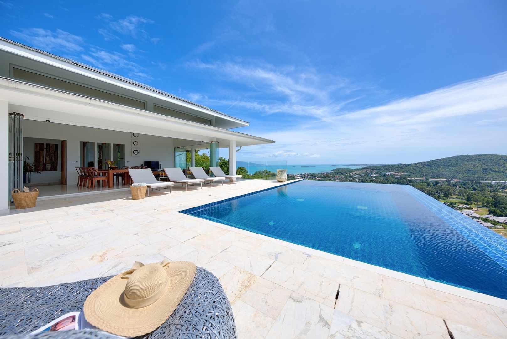 Exclusive 5-Bedroom Seaview Villa with Infinity Pool in Bophut Hills