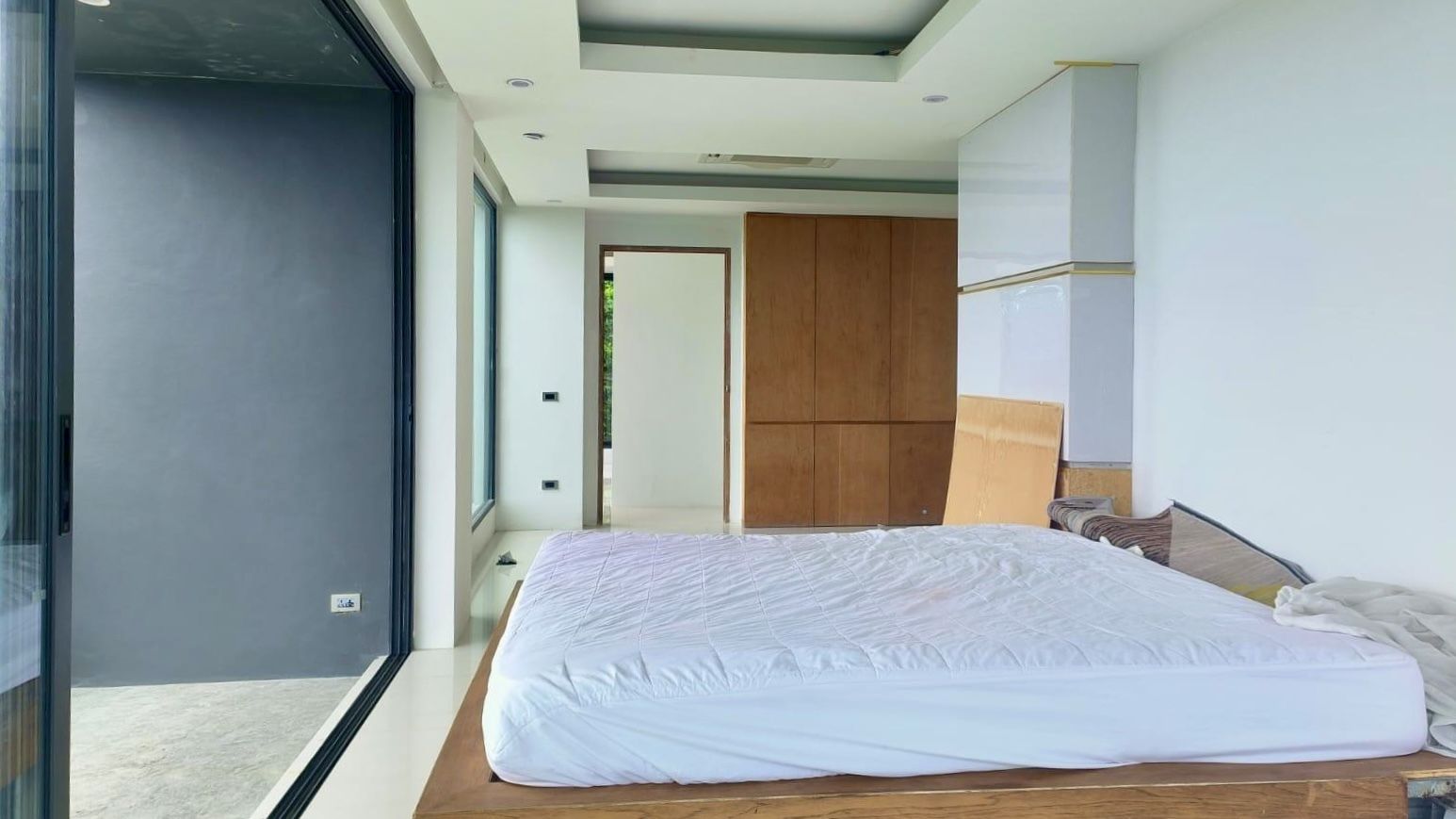 Exclusive 4-Bedroom Sea View Villa with Rooftop Terrace in Bo Phut