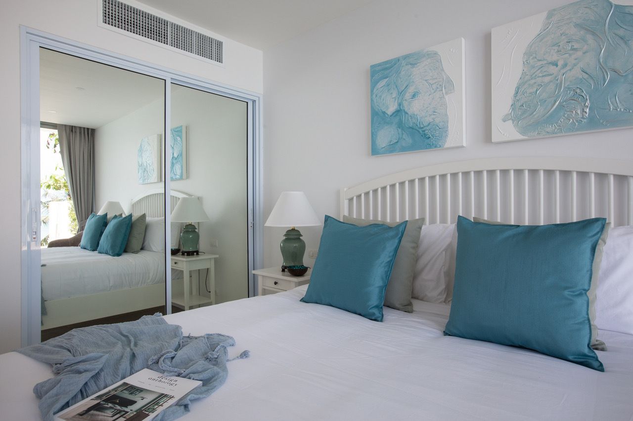 Modern 4-Bedroom Beachfront Villa with Infinity Pool in Bo Phut