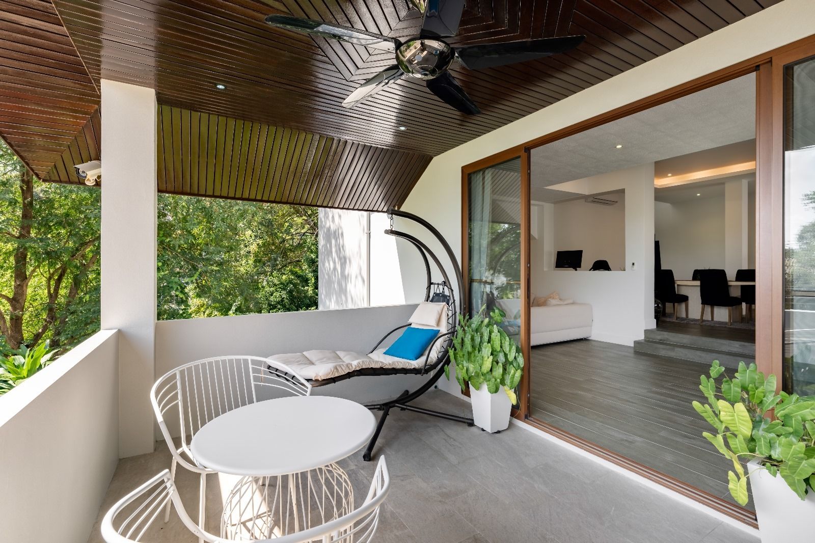 Luxury 4-Bedroom Jungle & Sea View Villa with Studio in Chaweng Hill