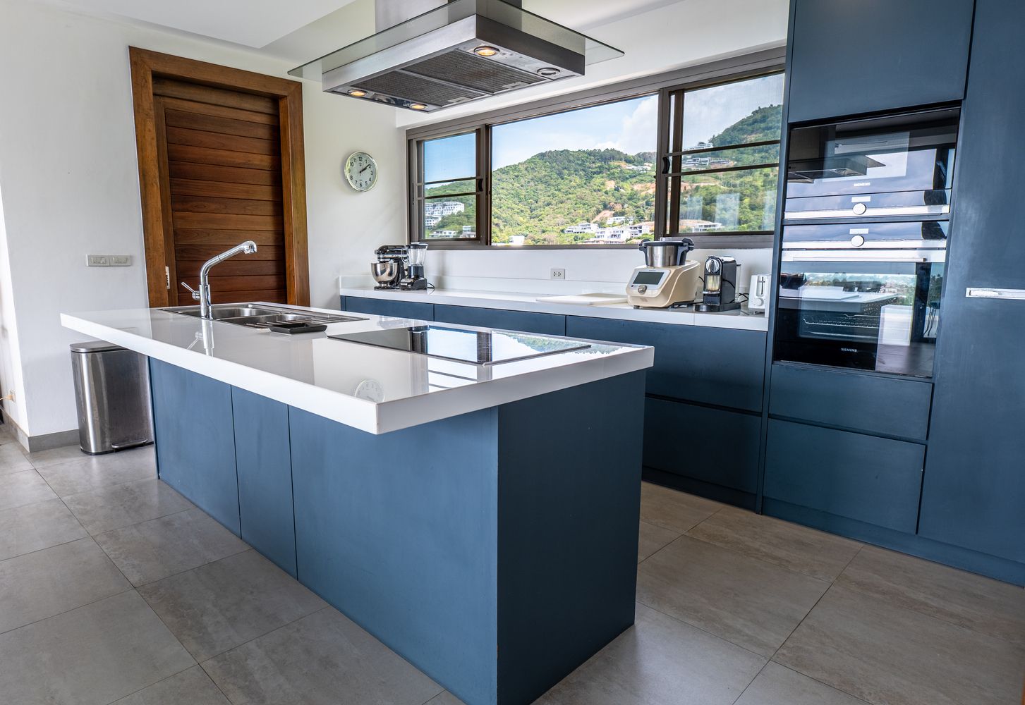 Panoramic 3-Bedroom Villa with Unfinished Apartment in Bophut Hills