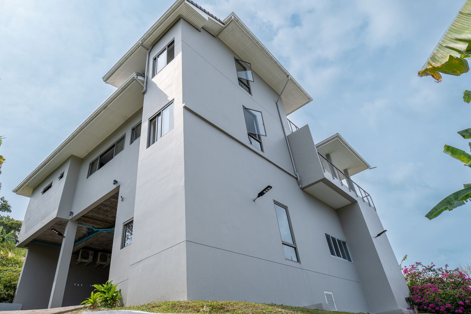 Panoramic 3-Bedroom Villa with Unfinished Apartment in Bophut Hills