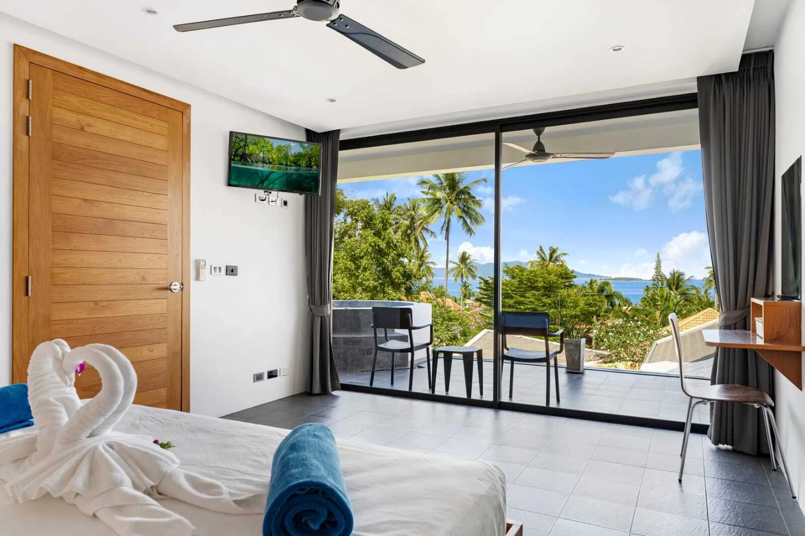 Expansive 7-Bedroom Sea View Villa in Bangrak