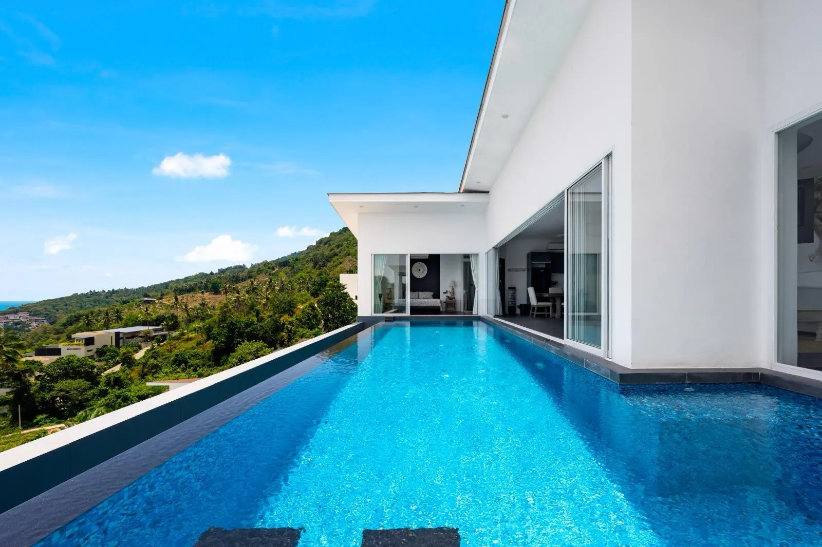 Modern 3-Bedroom Sea View Villa in Bo Phut
