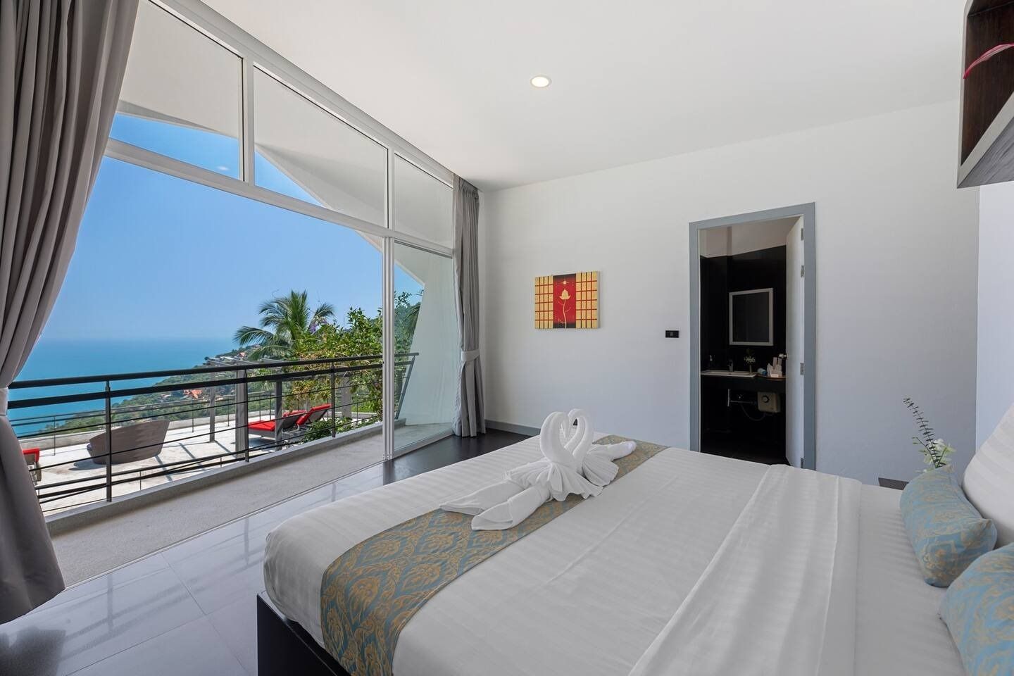 Architectural Masterpiece—11-Bedroom Panoramic Villa in Bo Phut