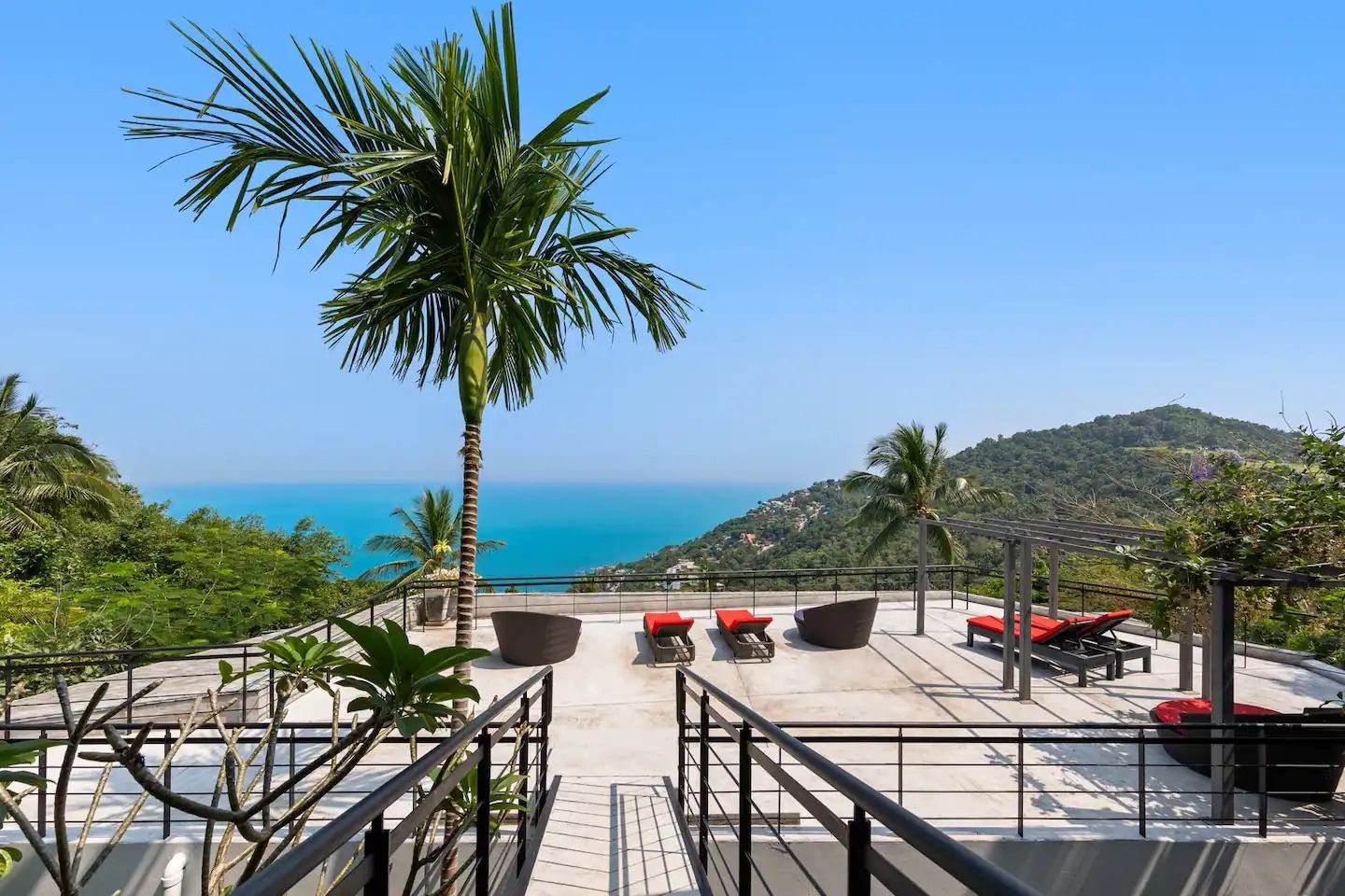 Architectural Masterpiece—11-Bedroom Panoramic Villa in Bo Phut