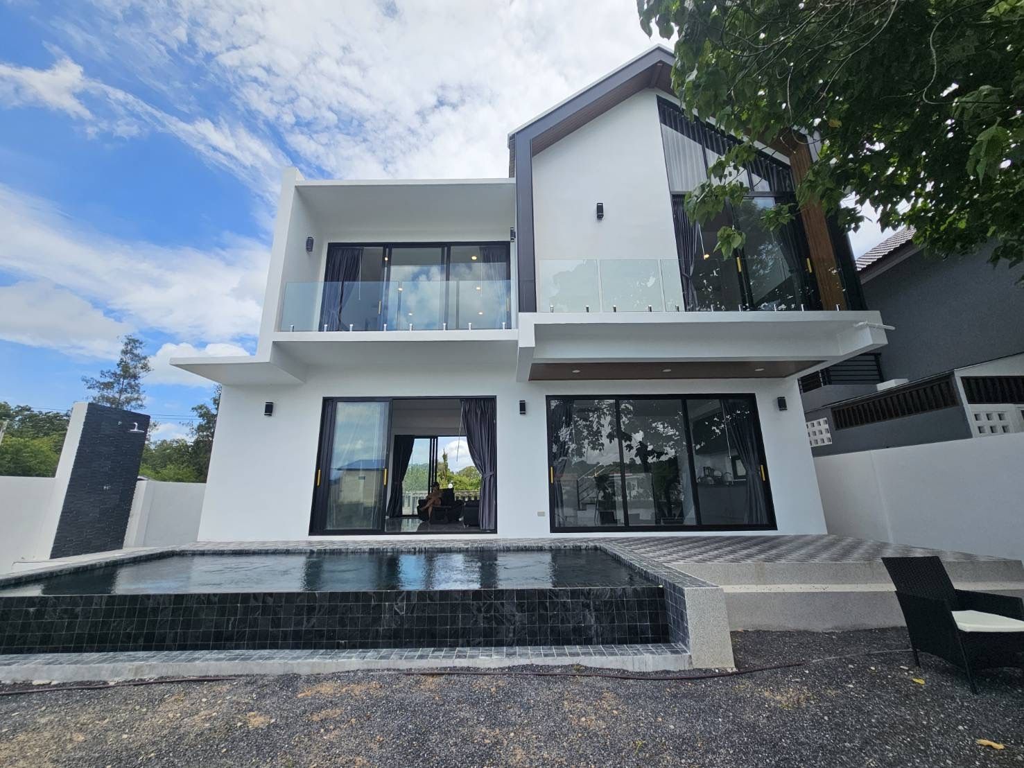 Spacious 3-Bedroom Villa with Lake & Garden Views in Bophut