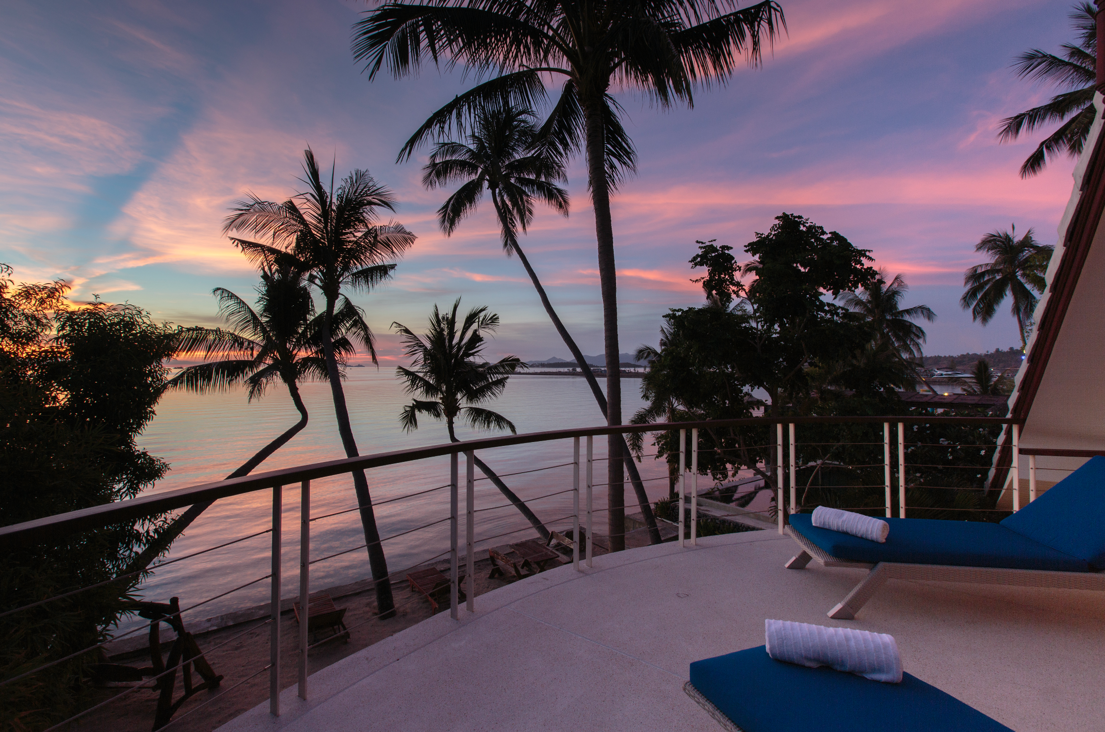 Beachfront Sunset Villa with Private Pool in Elite Bophut