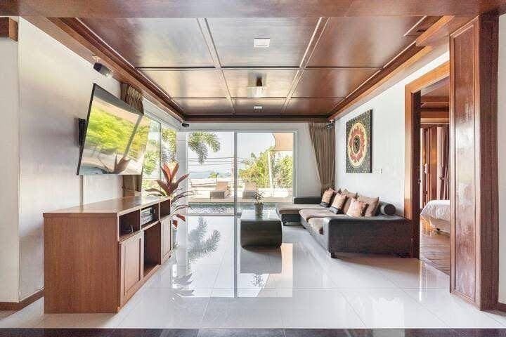 Grand 7-Bedroom Hilltop Estate: Ultimate Luxury Investment Koh Samui