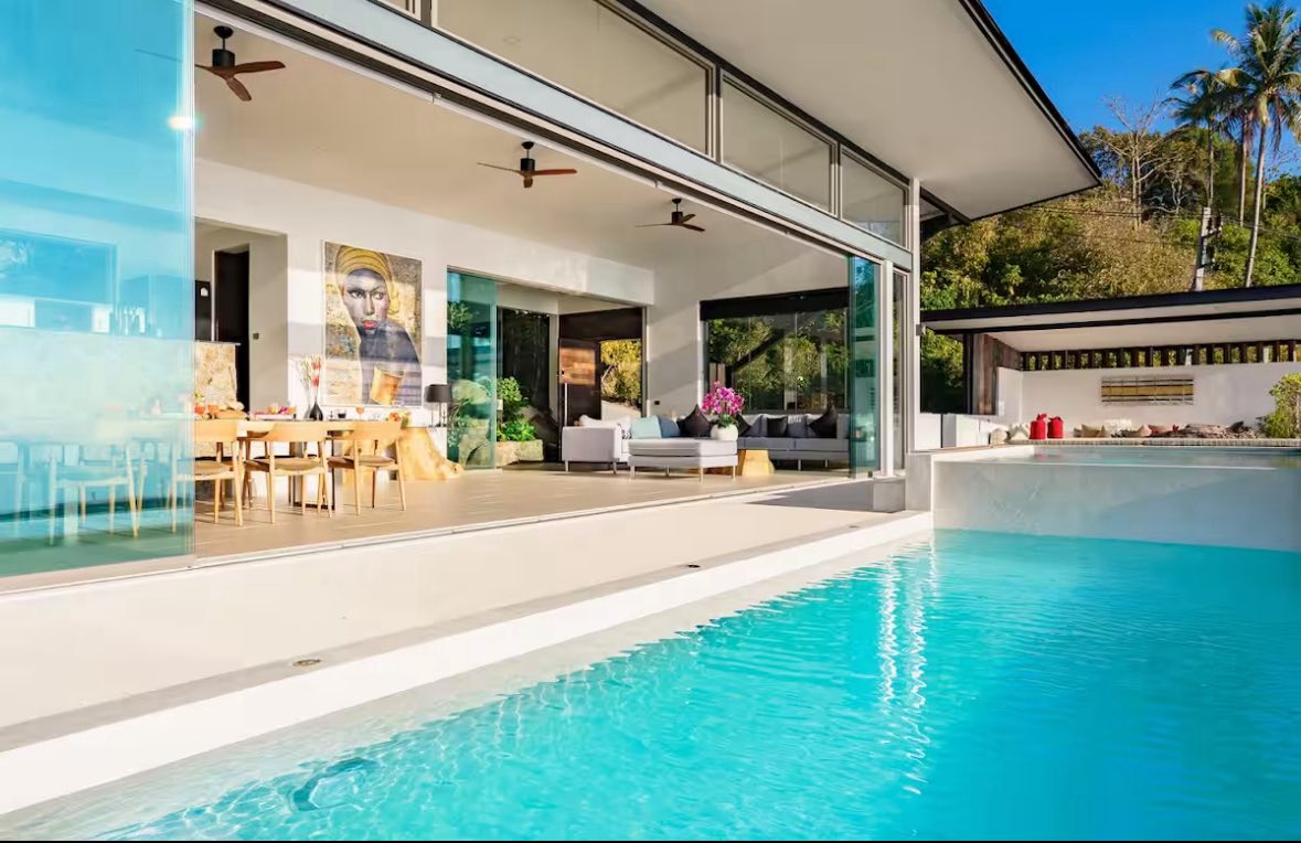 Exclusive Chaweng Noi Luxury Villa: 4-Bed Sea View Investment Opportunity