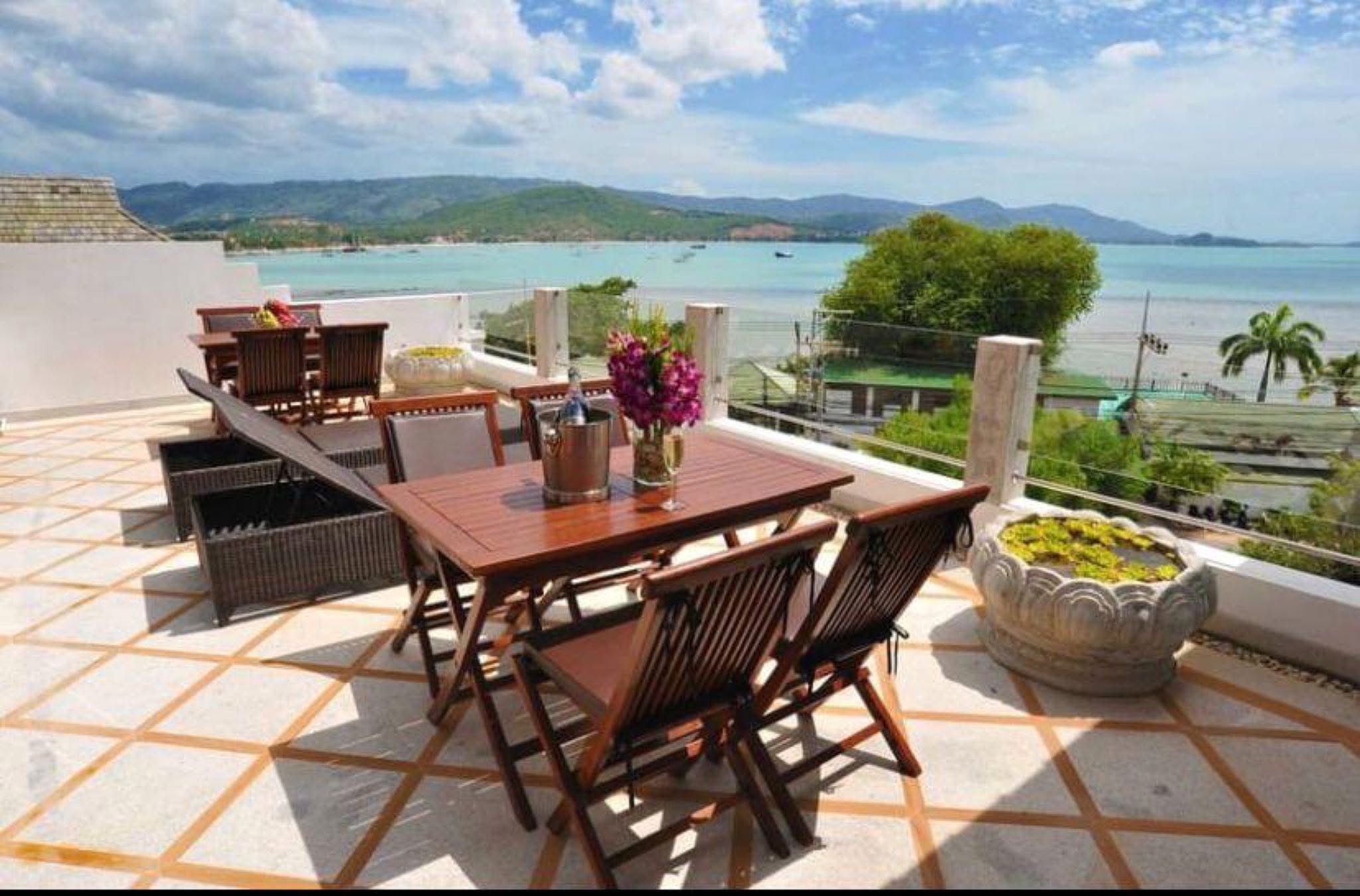 Grand 7-Bedroom Hilltop Estate: Ultimate Luxury Investment Koh Samui