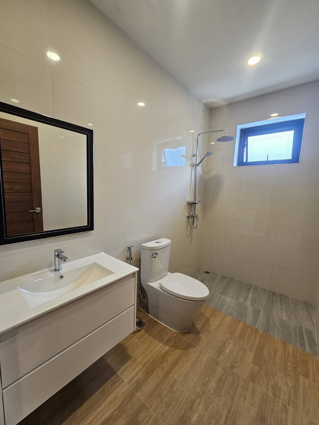 Spacious 3-Bedroom Villa with Lake & Garden Views in Bophut