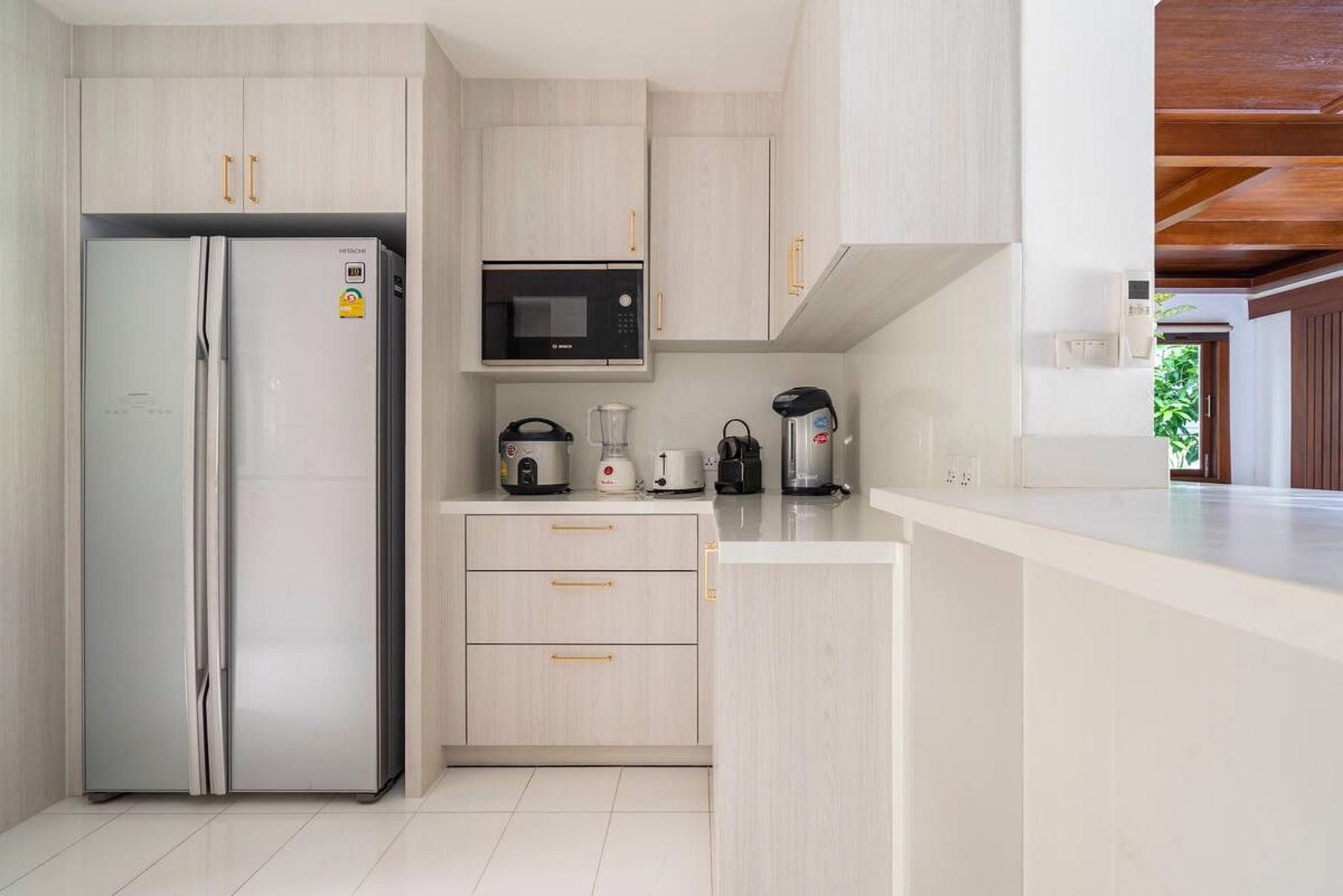 Grand 7-Bedroom Hilltop Estate: Ultimate Luxury Investment Koh Samui