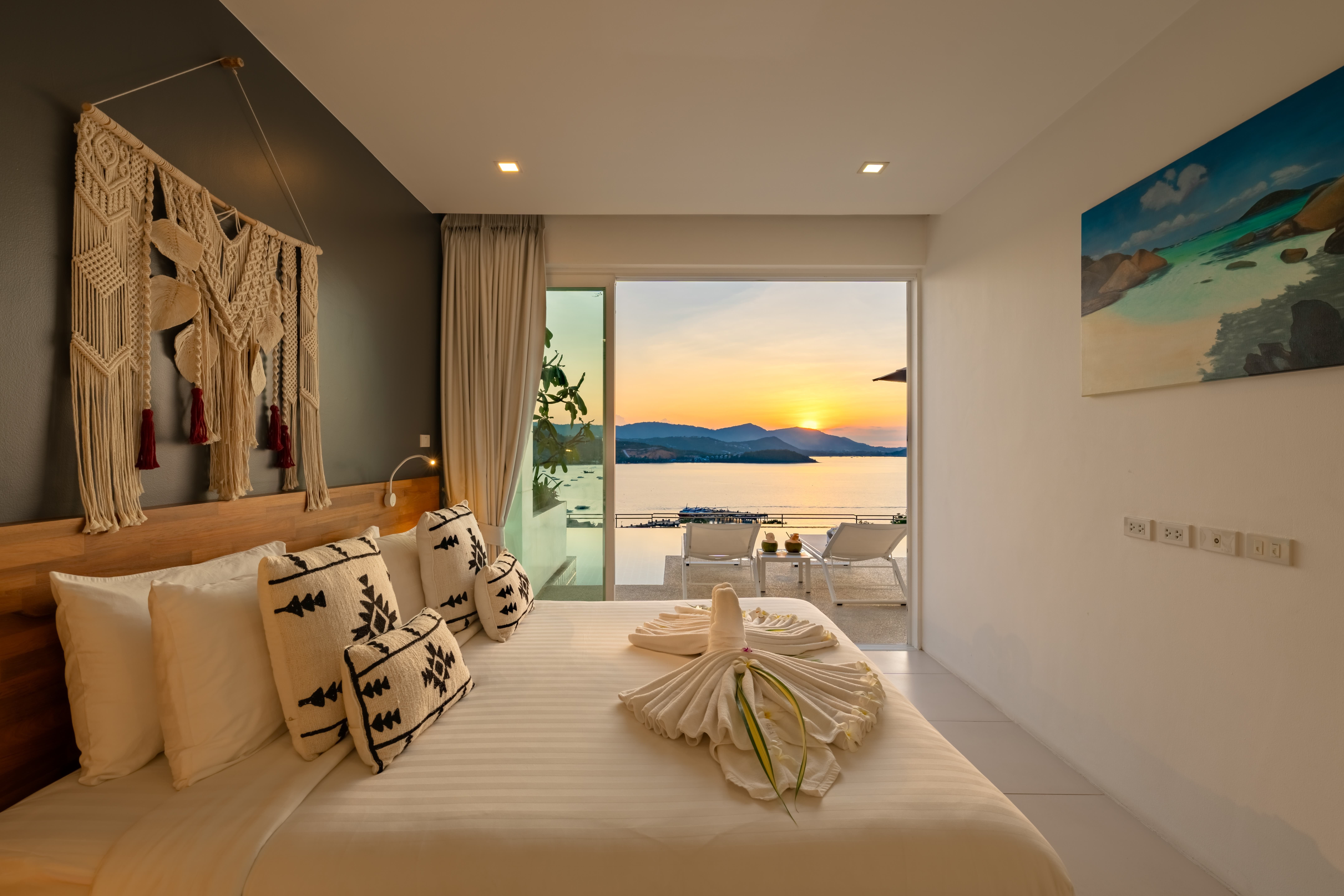 Pool-Access 2-Bedroom Apartment in Bophut – Prime Koh Samui Living