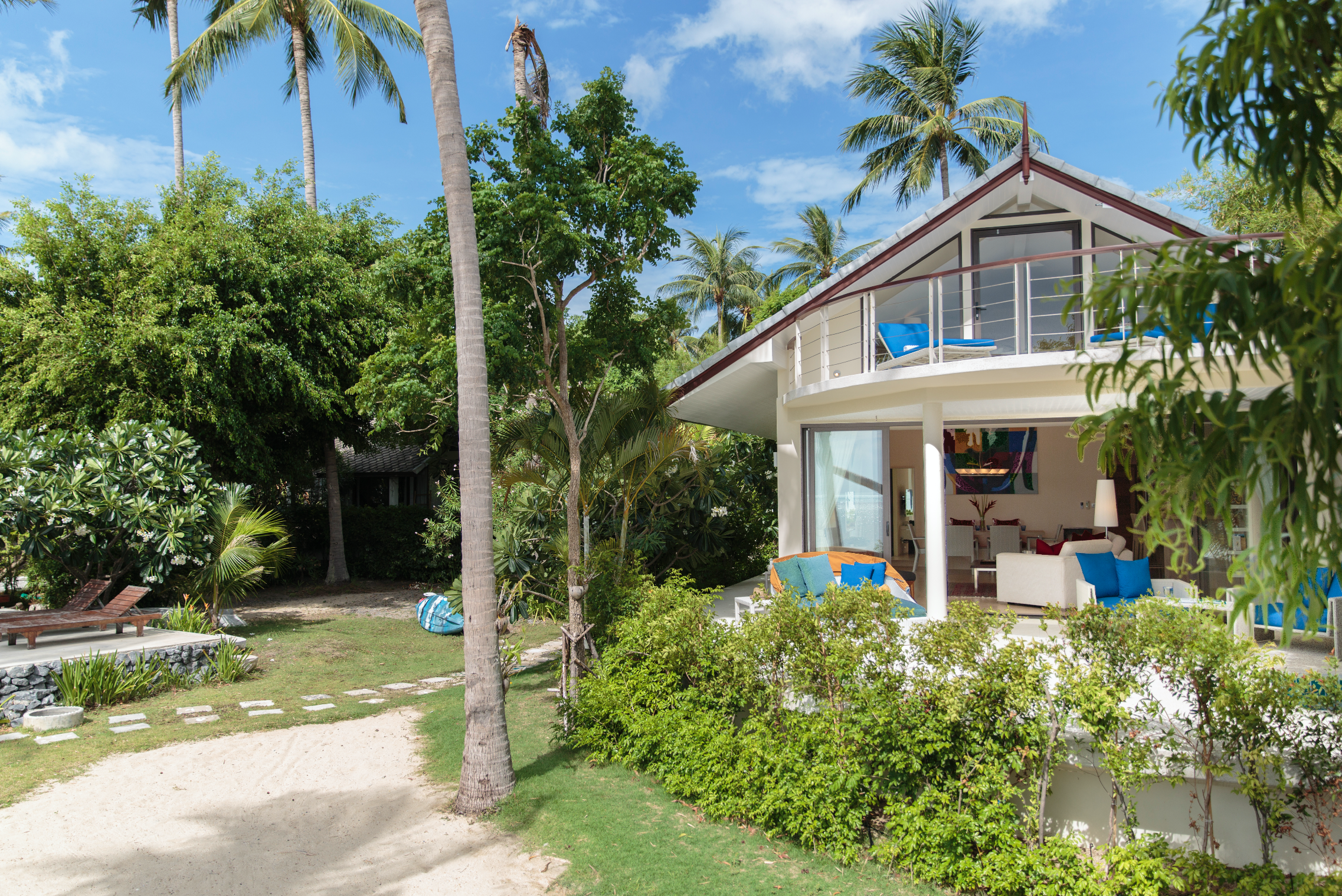 Amazing Sunset Seaview 3-Bedroom Luxury Villa in Bophut – Beachfront Living