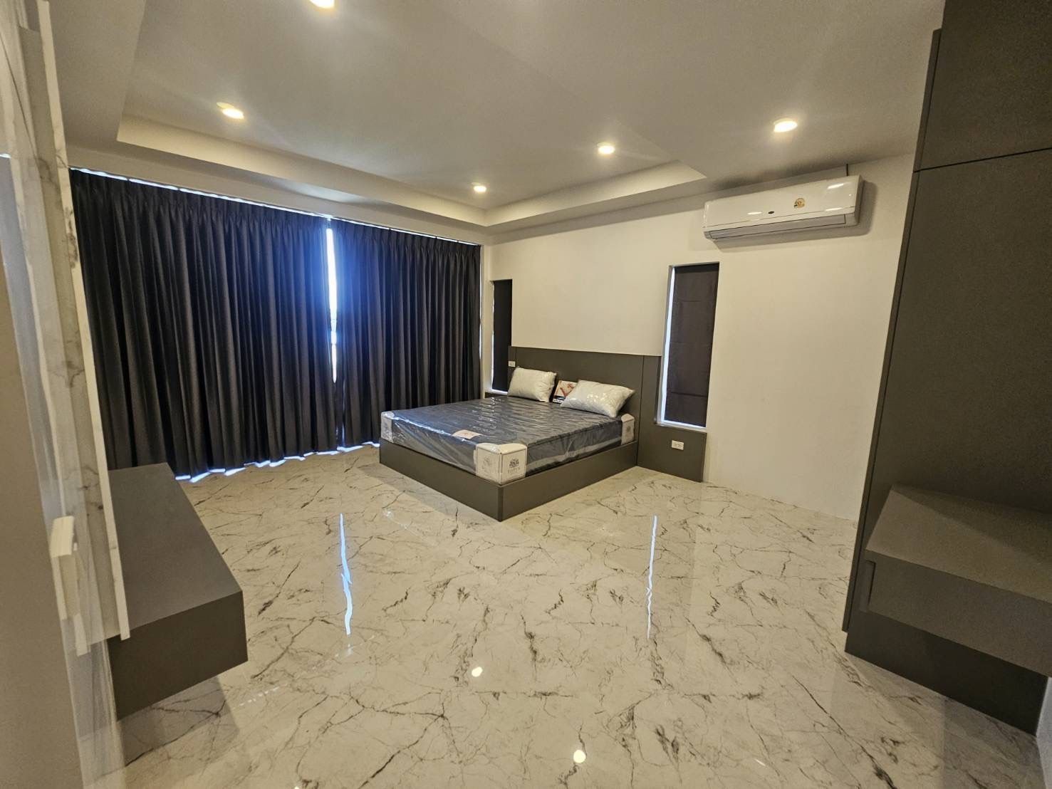 Spacious 3-Bedroom Villa with Lake & Garden Views in Bophut