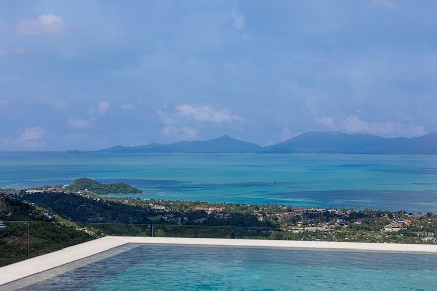 New Bali-Style Freehold Luxury Villa with Infinity Pool in Bophut Hills