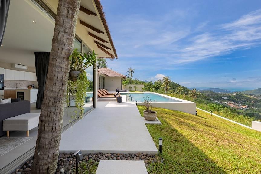New Bali-Style Freehold Luxury Villa with Infinity Pool in Bophut Hills