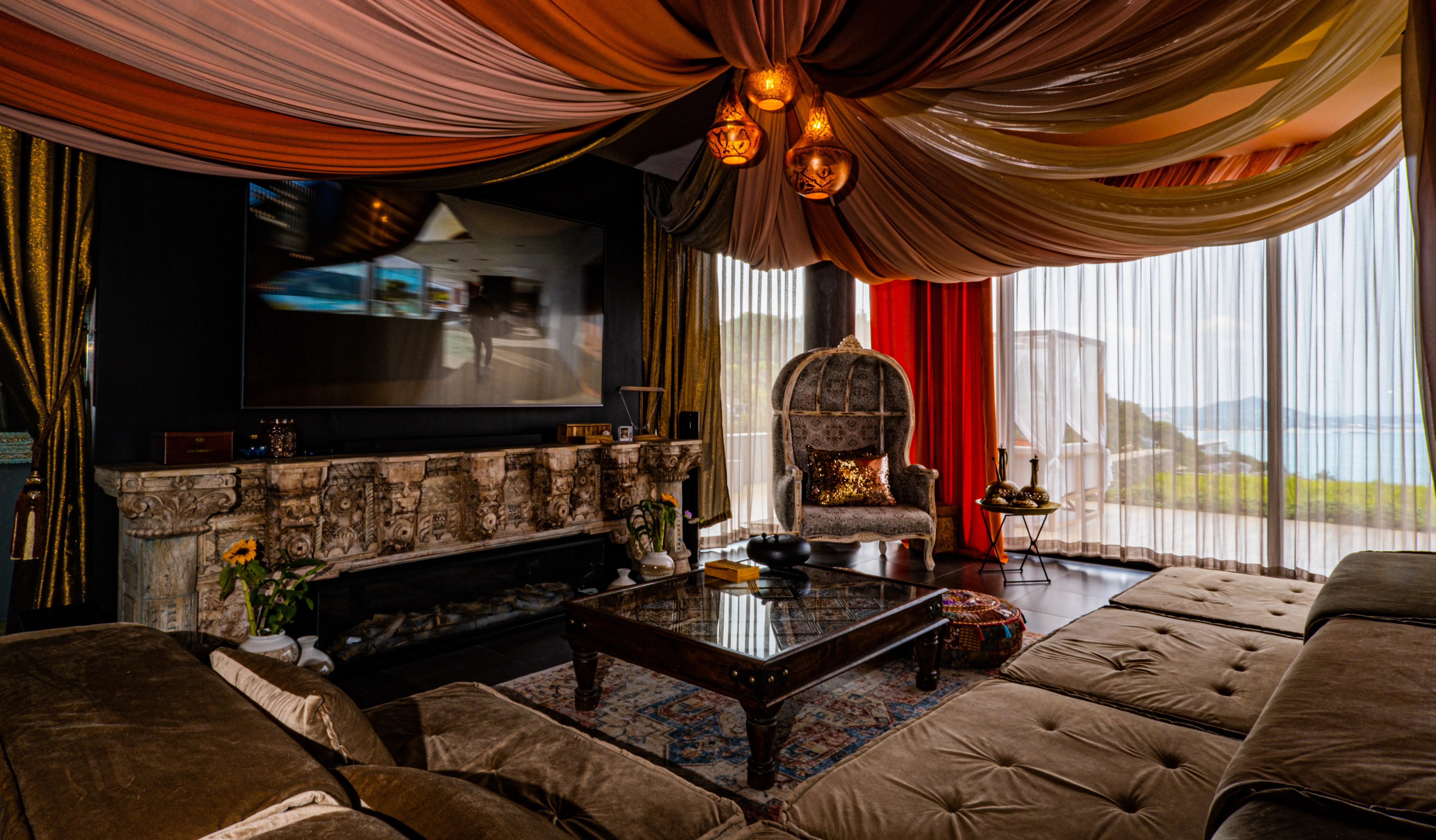 Prestige Hilltop Mansion – 5-Bedroom Oasis with Spa & Cinema in Bophut