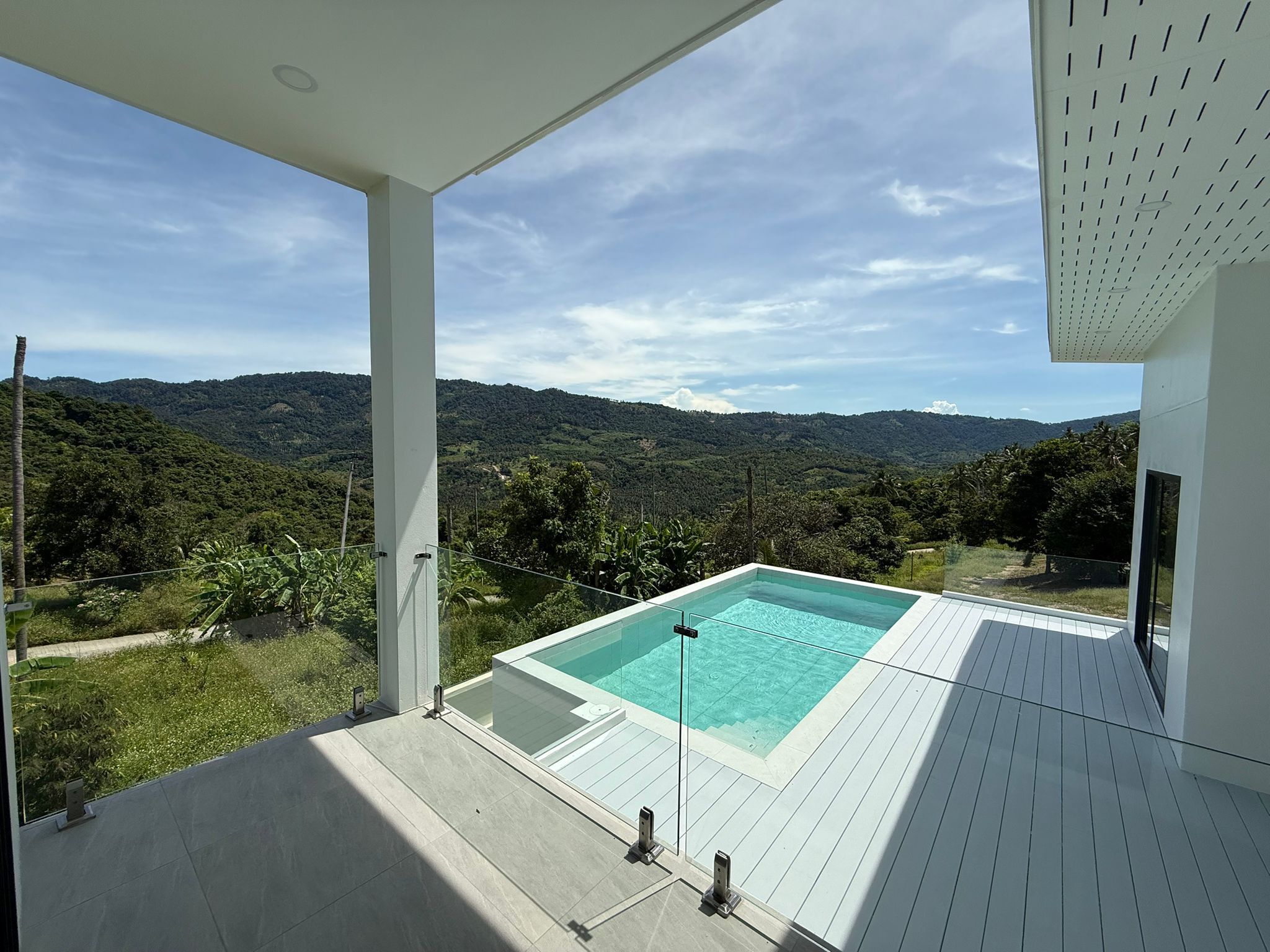 Chic Hillside 3-Bedroom Villa with Pool & Mountain View in Bophut